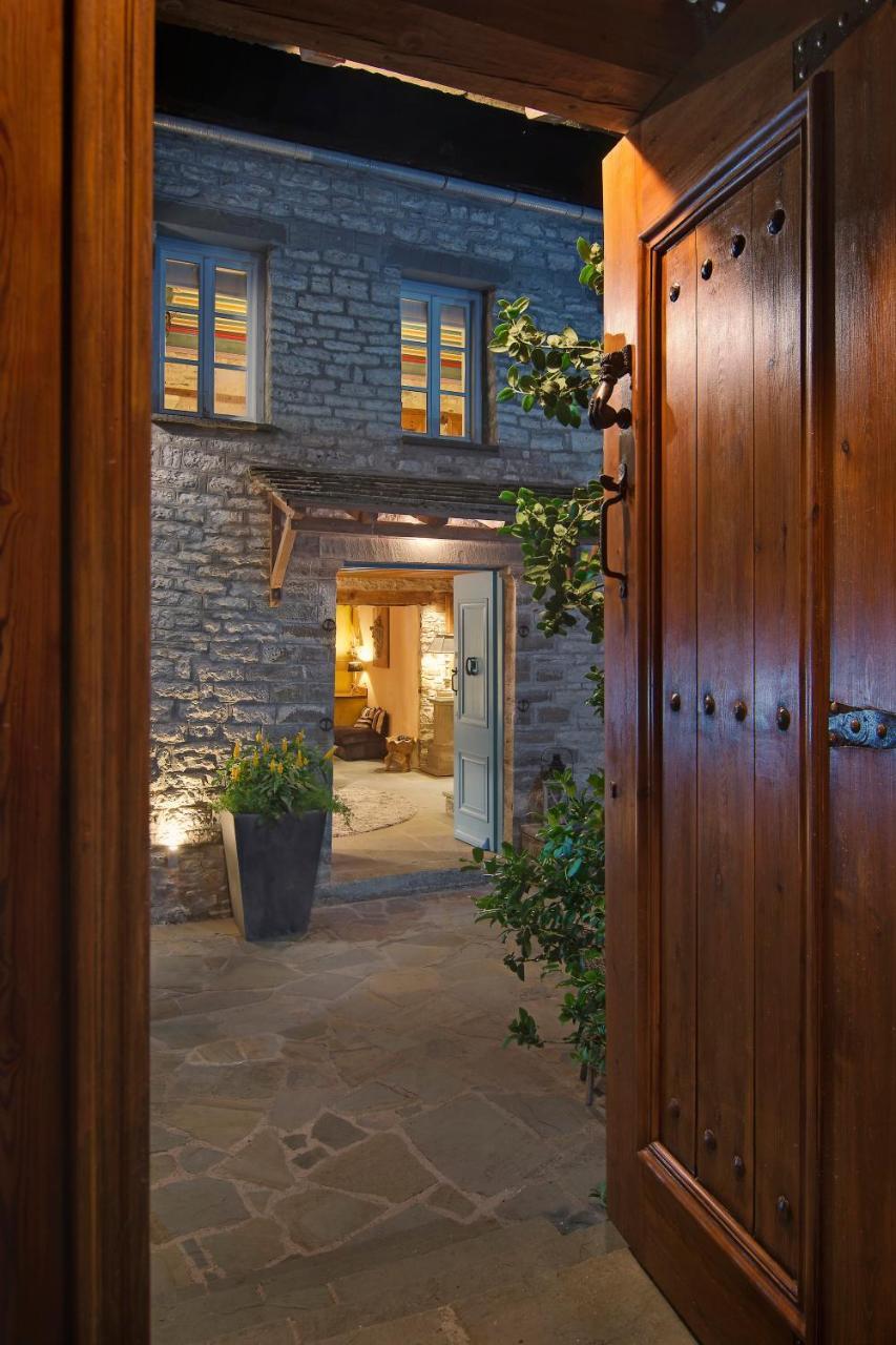 5 Senses Villa Dikorfo Bagian luar foto